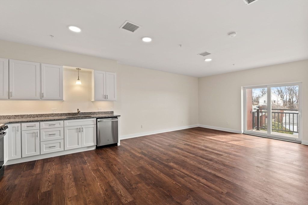 10 Franklin 402, Revere, MA 02151