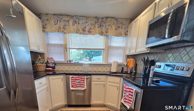 71 Jarvis Road, Manchester, CT 06040