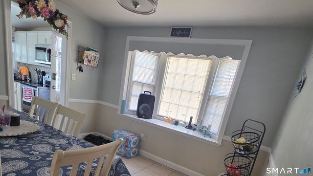 71 Jarvis Road, Manchester, CT 06040