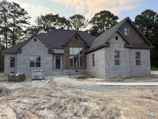 235 Arrowhead Trail, Gadsden, AL 35901