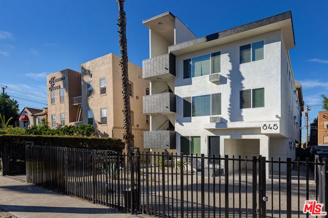 845 S KENMORE Avenue 201, Los Angeles, CA 90005