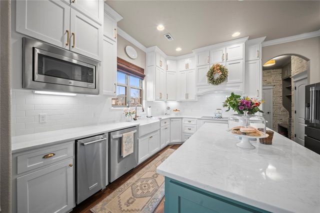 309 Timber Ridge Street, Cave Springs, AR 72718