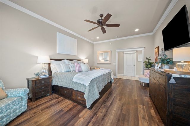 309 Timber Ridge Street, Cave Springs, AR 72718