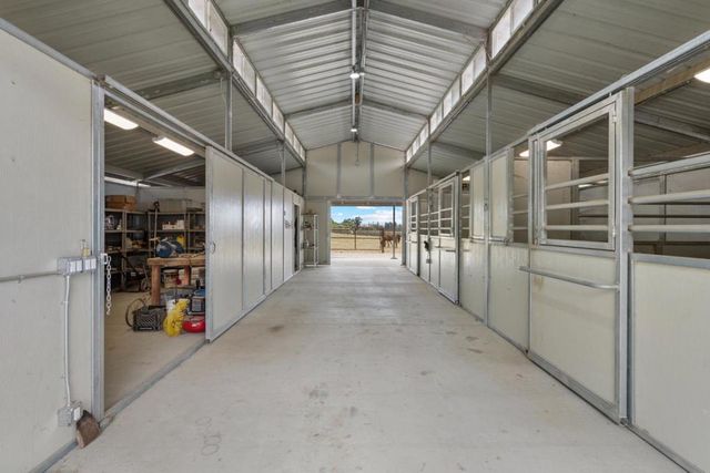 804 Comstock Road, Hollister, CA 95023