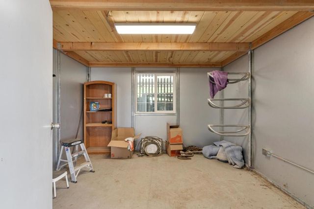 804 Comstock Road, Hollister, CA 95023