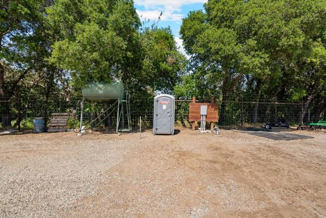 804 Comstock Road, Hollister, CA 95023