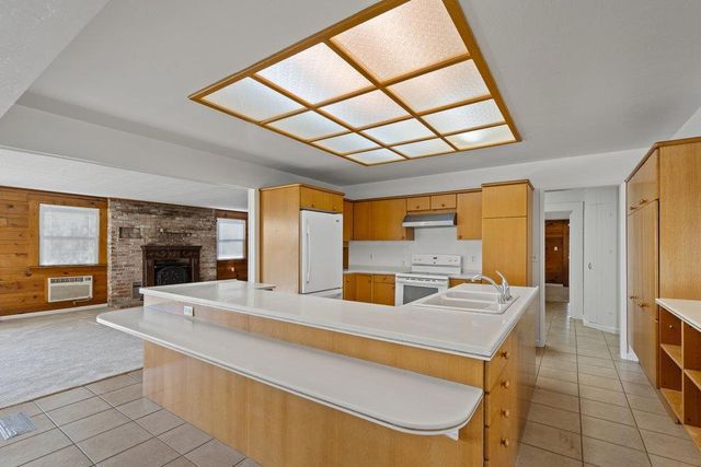 804 Comstock Road, Hollister, CA 95023