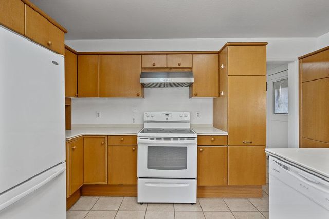 804 Comstock Road, Hollister, CA 95023