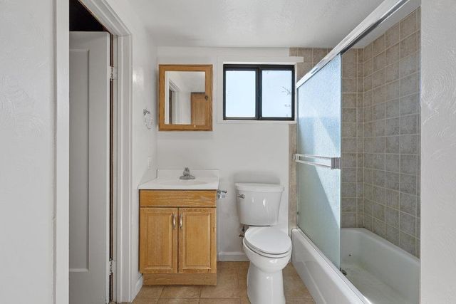 804 Comstock Road, Hollister, CA 95023