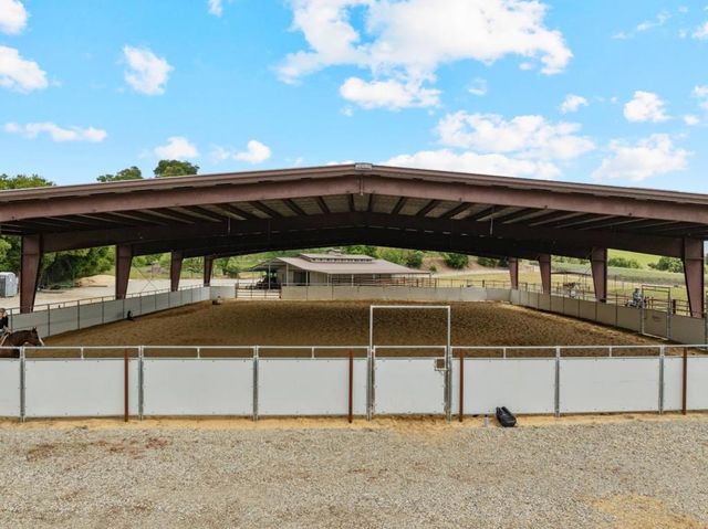 804 Comstock Road, Hollister, CA 95023