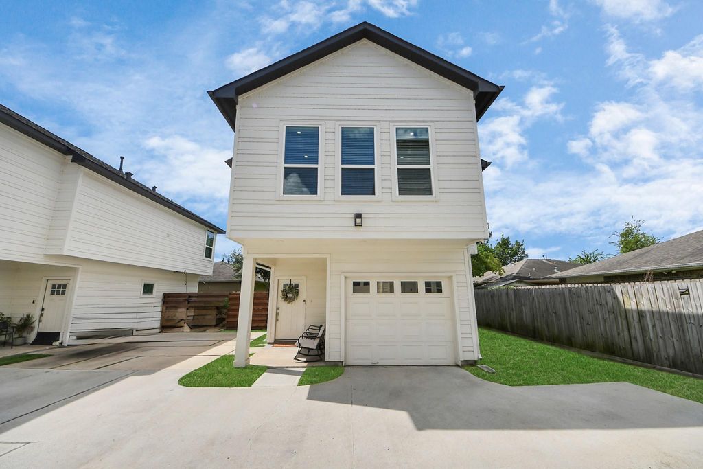 1811 Pannell Street C, Houston, TX 77020