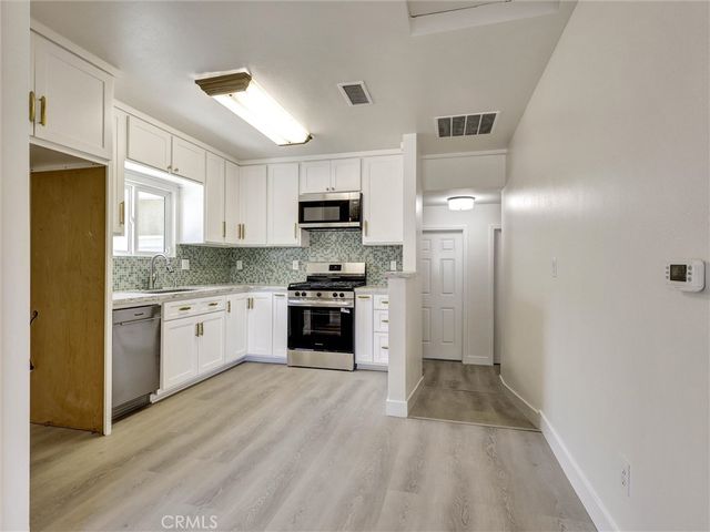 1204 E Smith, Long Beach, CA 90806