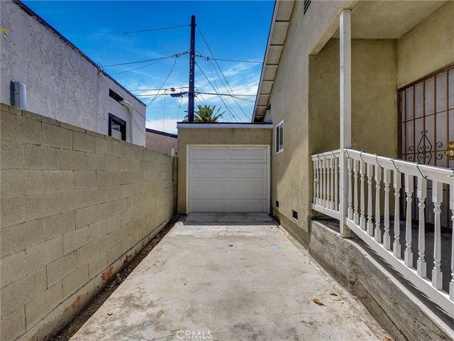 1204 E Smith, Long Beach, CA 90806