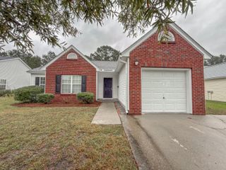 128 Dovetail Circle, Summerville, SC 29483