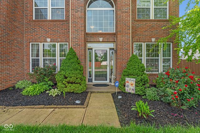 8284 Balmoral Lane, Avon, IN 46123