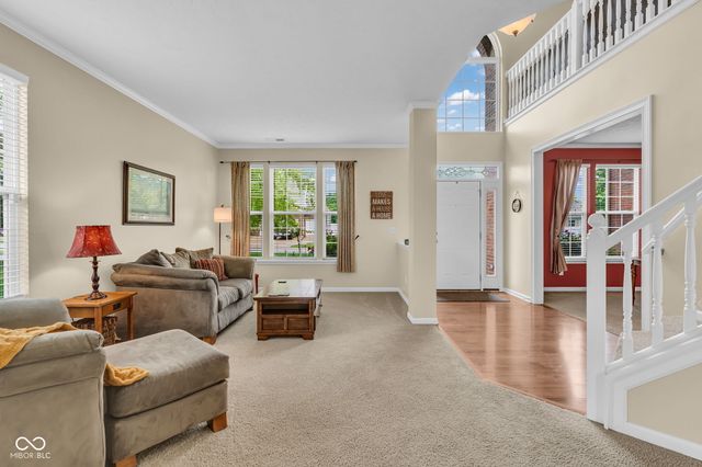 8284 Balmoral Lane, Avon, IN 46123