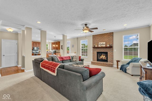 8284 Balmoral Lane, Avon, IN 46123
