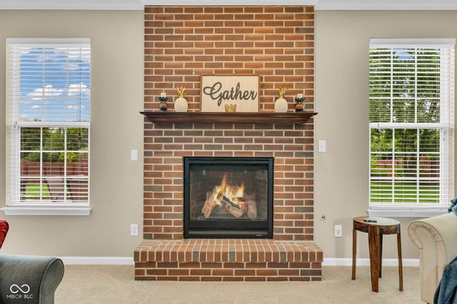 8284 Balmoral Lane, Avon, IN 46123