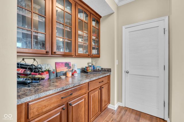 8284 Balmoral Lane, Avon, IN 46123