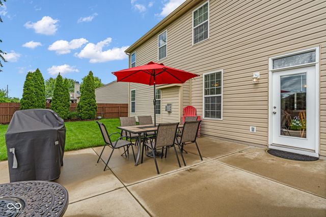 8284 Balmoral Lane, Avon, IN 46123