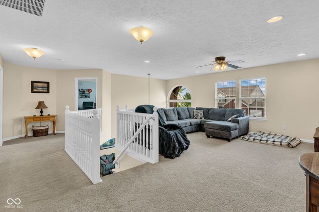 8284 Balmoral Lane, Avon, IN 46123