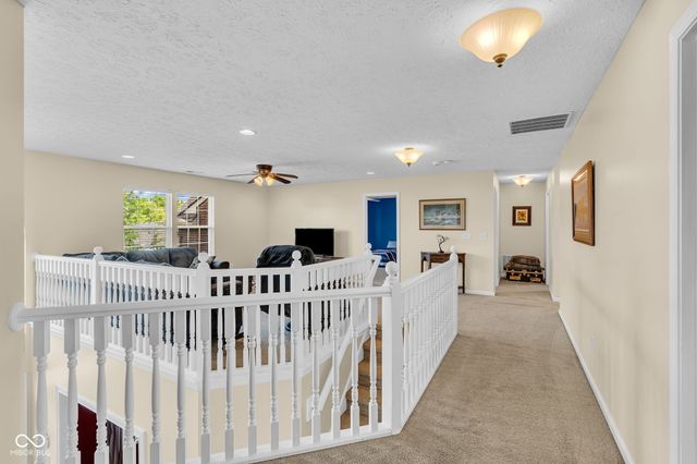 8284 Balmoral Lane, Avon, IN 46123
