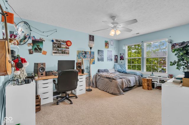 8284 Balmoral Lane, Avon, IN 46123