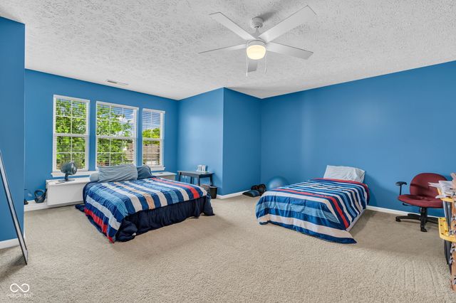 8284 Balmoral Lane, Avon, IN 46123