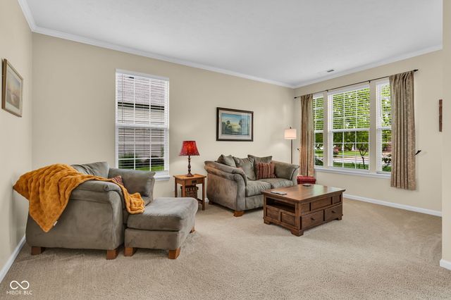 8284 Balmoral Lane, Avon, IN 46123