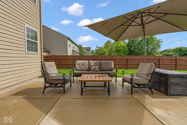 8284 Balmoral Lane, Avon, IN 46123