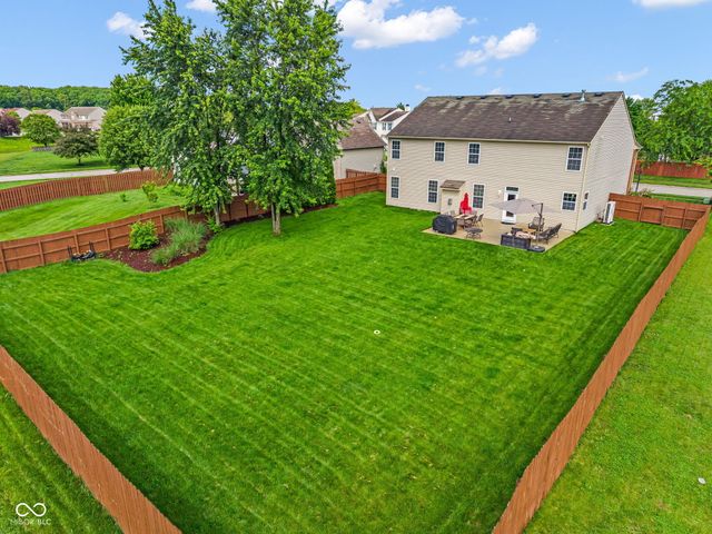 8284 Balmoral Lane, Avon, IN 46123