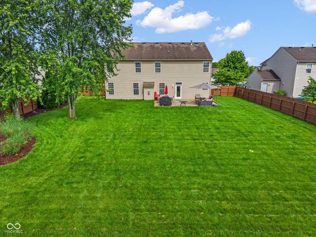 8284 Balmoral Lane, Avon, IN 46123