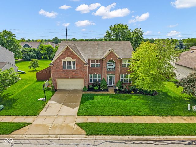 8284 Balmoral Lane, Avon, IN 46123