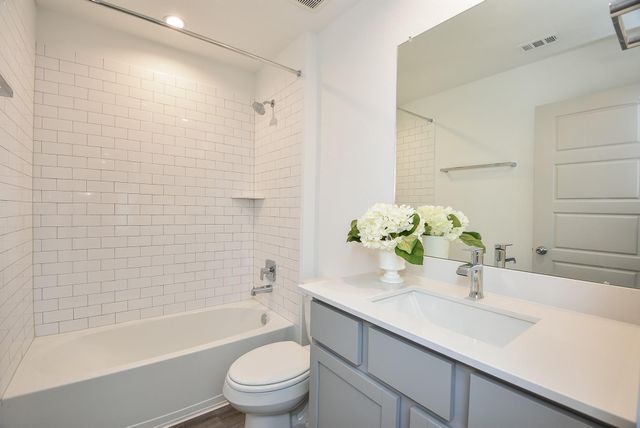 7827 Sleek Flock Lane, Rosharon, TX 77583