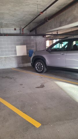 33 W Ontario Street P10-W33, Chicago, IL 60654