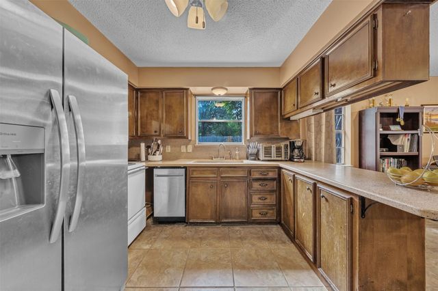 190 Crowfoot Lane, Whitney, TX 76692