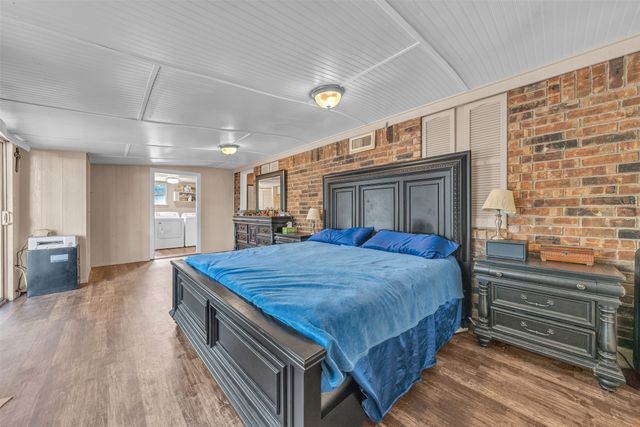 190 Crowfoot Lane, Whitney, TX 76692