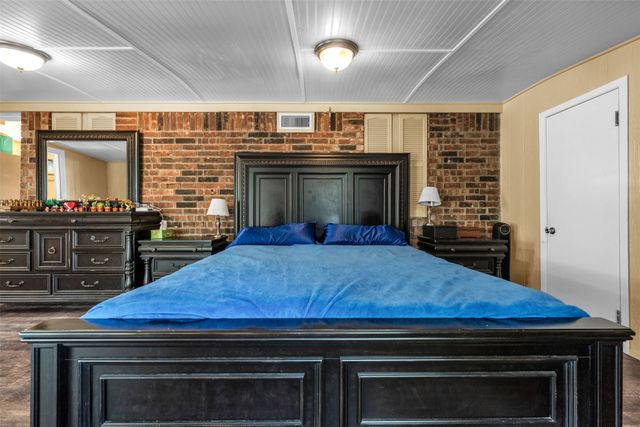 190 Crowfoot Lane, Whitney, TX 76692
