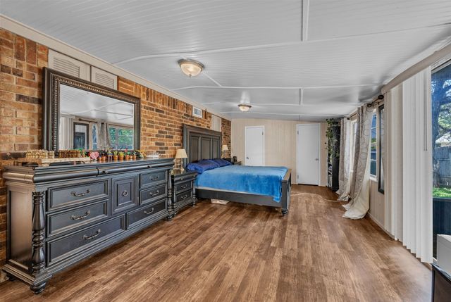 190 Crowfoot Lane, Whitney, TX 76692
