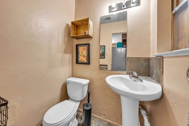 190 Crowfoot Lane, Whitney, TX 76692