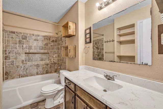 190 Crowfoot Lane, Whitney, TX 76692
