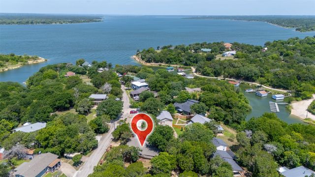 190 Crowfoot Lane, Whitney, TX 76692