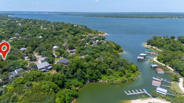 190 Crowfoot Lane, Whitney, TX 76692