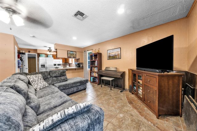 190 Crowfoot Lane, Whitney, TX 76692