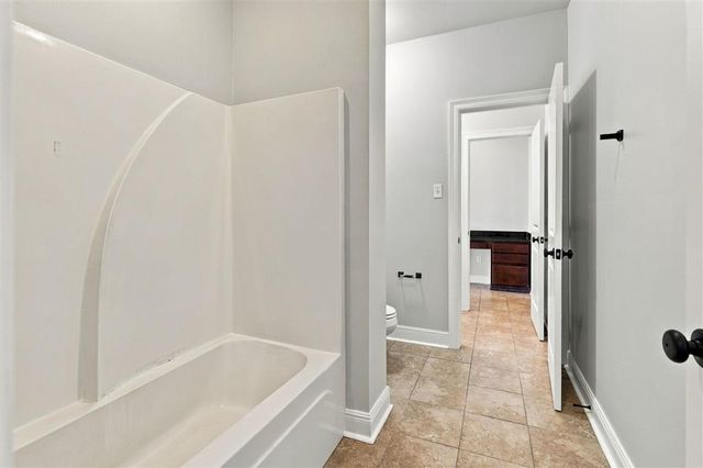1870 Poeyfarre Dr Drive, Lake Charles, LA 70611