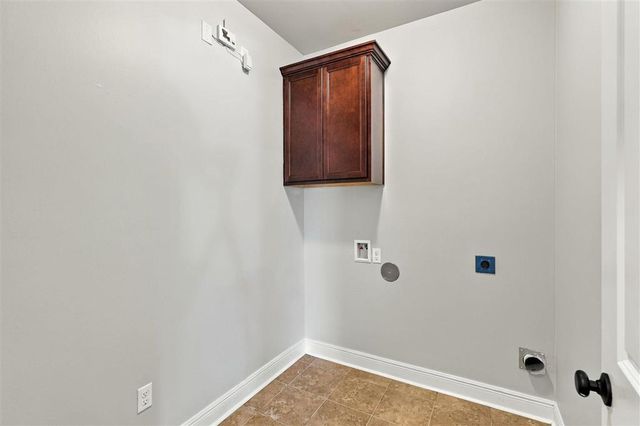 1870 Poeyfarre Dr Drive, Lake Charles, LA 70611