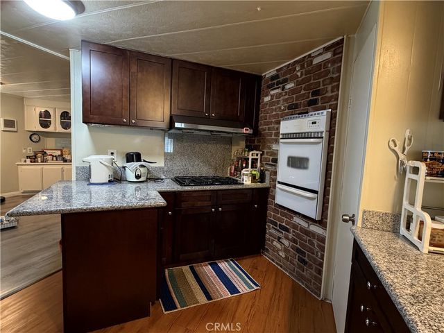 840 E Foothill 142, Azusa, CA 91702