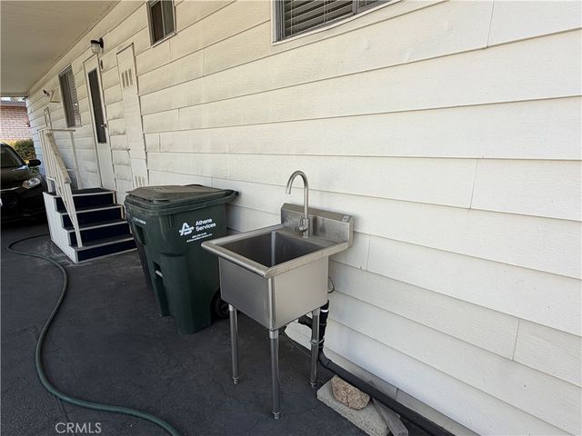 840 E Foothill 142, Azusa, CA 91702