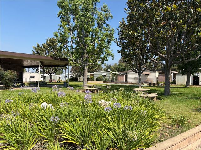 840 E Foothill 142, Azusa, CA 91702