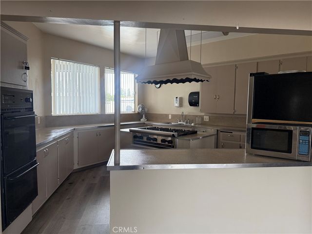 840 E Foothill 142, Azusa, CA 91702